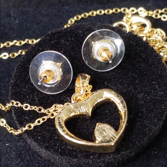 Gold Tone Necklace & Earring Set - Picture 8 of 9